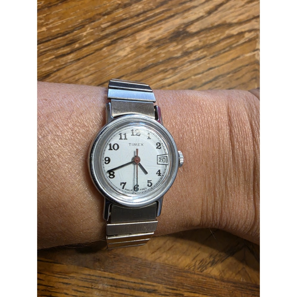 Time & Date Timex Mechanical Movement Womens Watch Vintage New Battery